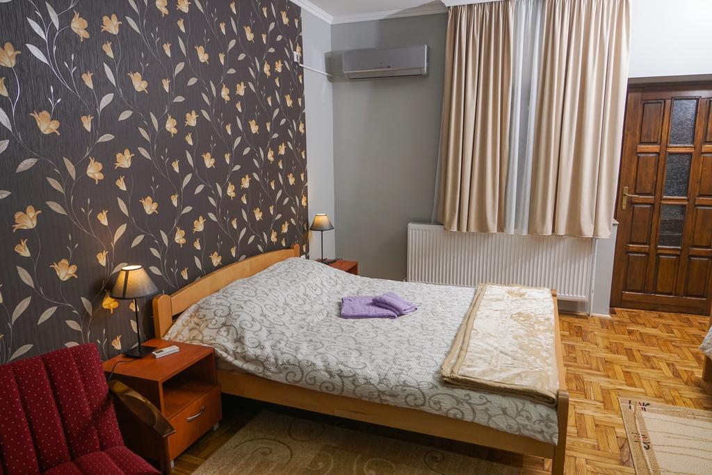 Amfora Hotel ปาลิช ภายนอก รูปภาพ
