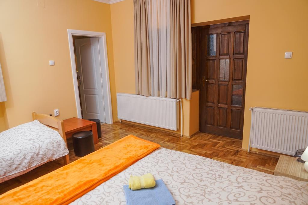 Amfora Hotel ปาลิช ภายนอก รูปภาพ